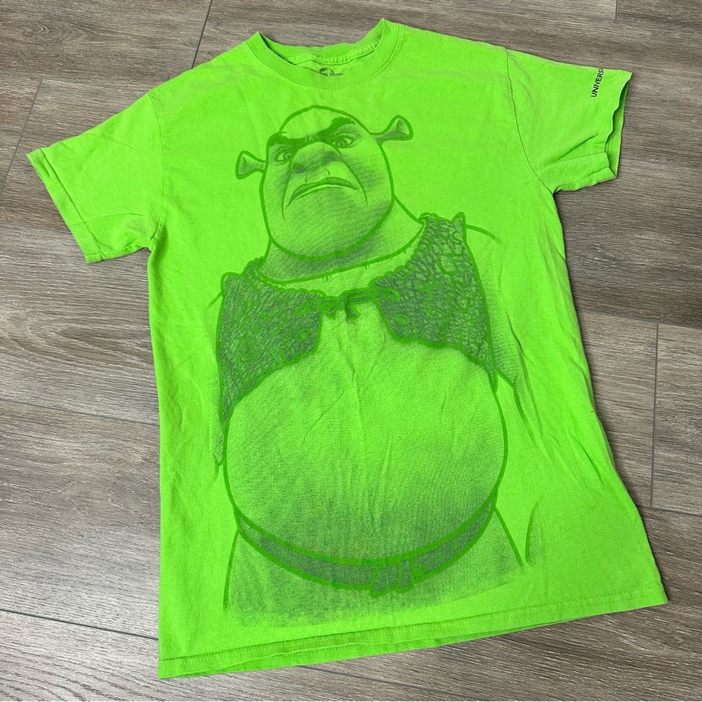Universal Studios Shrek 4D shirt